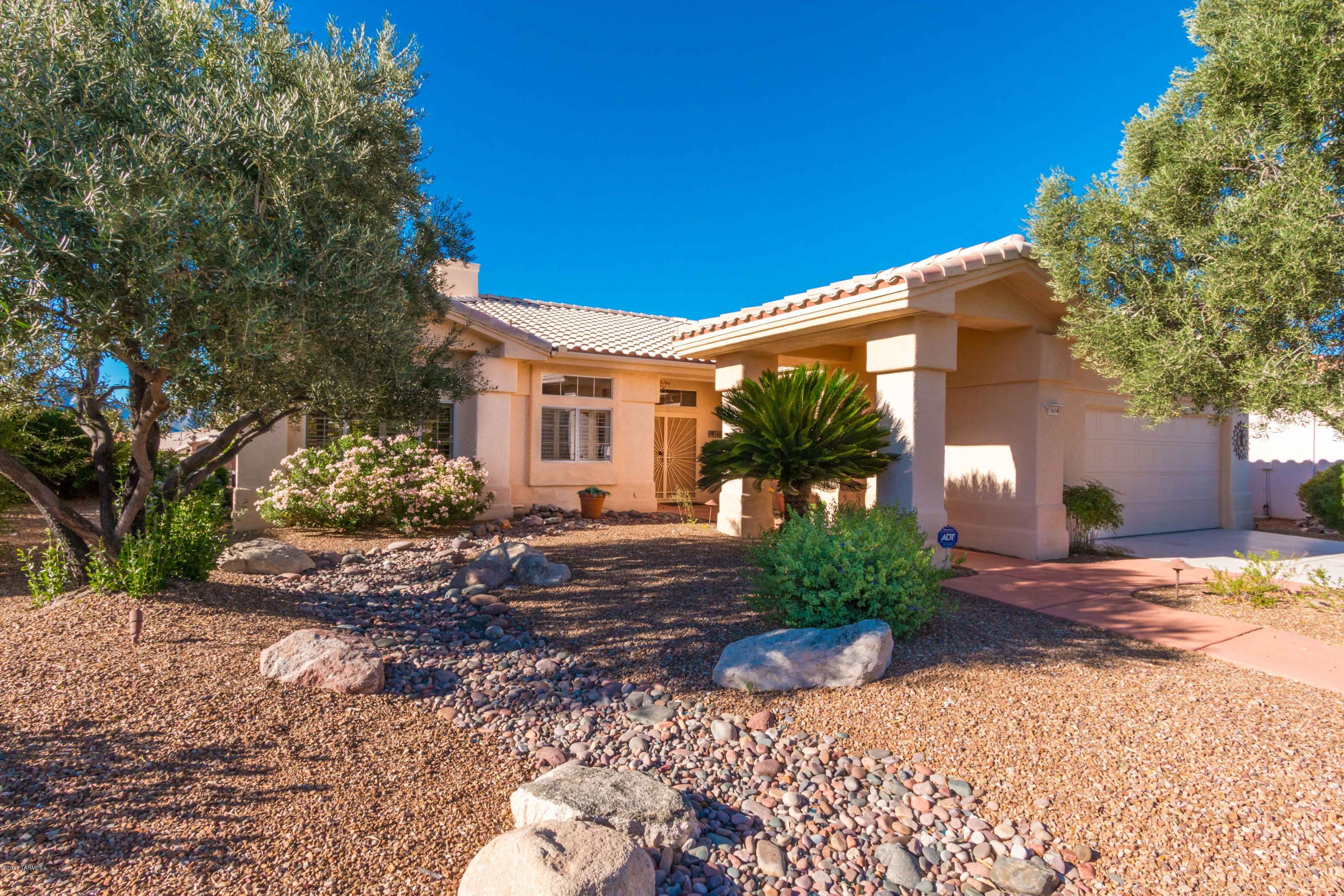 1604 East Crown Ridge Way Tucson, AZ 85755 - Photo 3 of 28