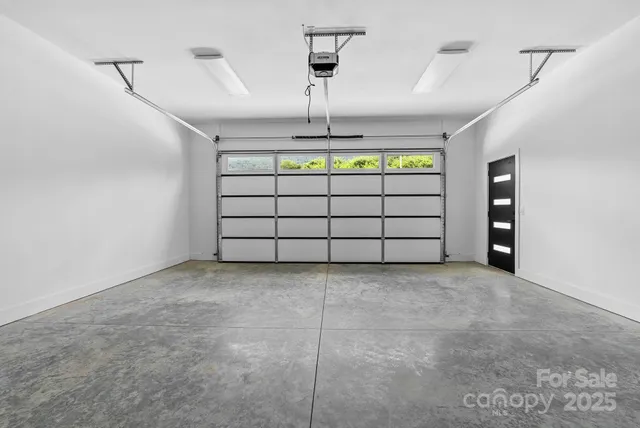 $699,000 | 68 Fullam Lane, Mills River, NC 28759