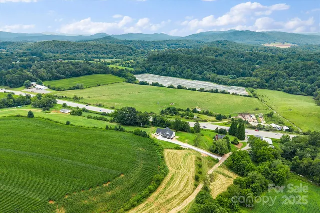 $699,000 | 68 Fullam Lane, Mills River, NC 28759