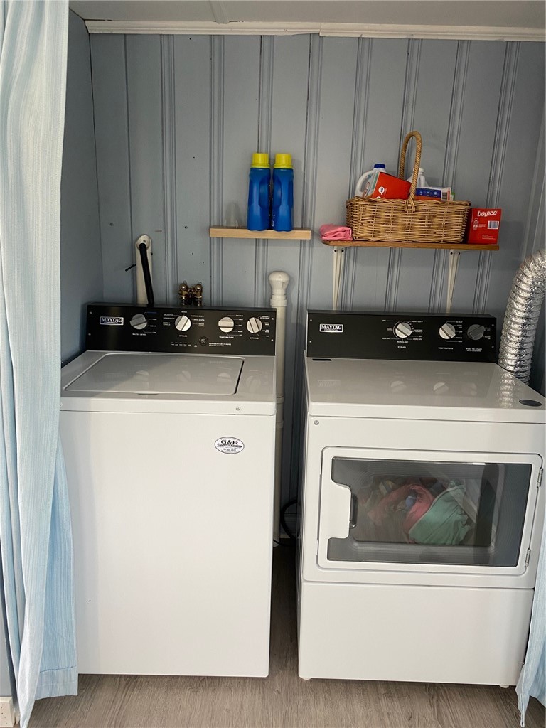20 St James Road Narragansett, RI 02882 - Photo 29 of 36 Washer & Dryer off Dining Room