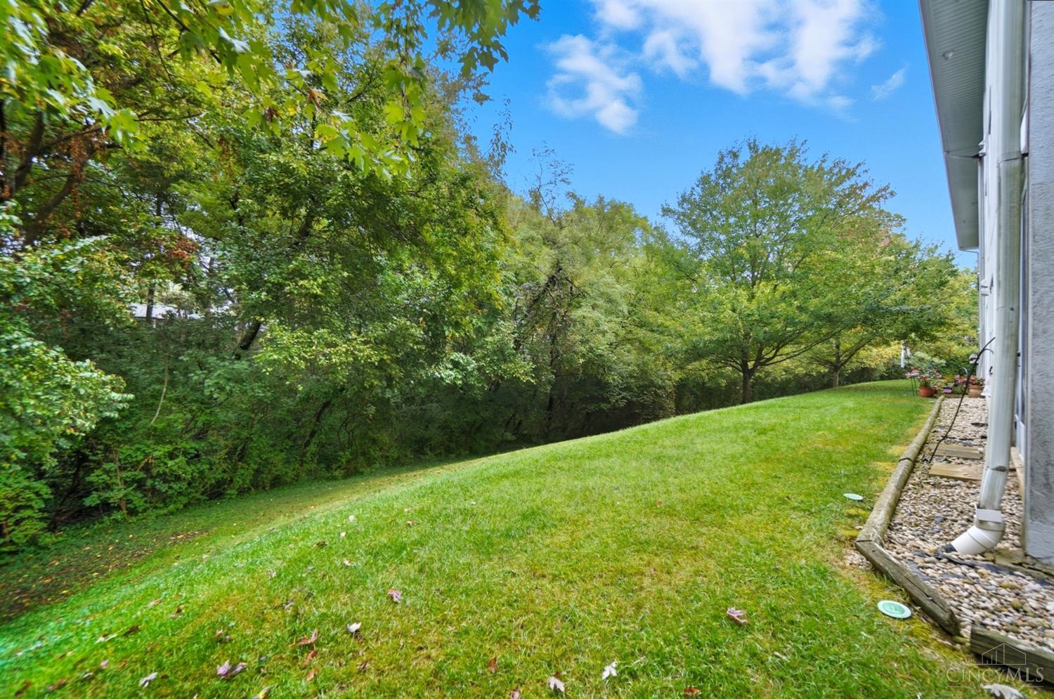 7640 Cheviot Road, Unit 201 Cincinnati, OH 45247 - Photo 35 of 39