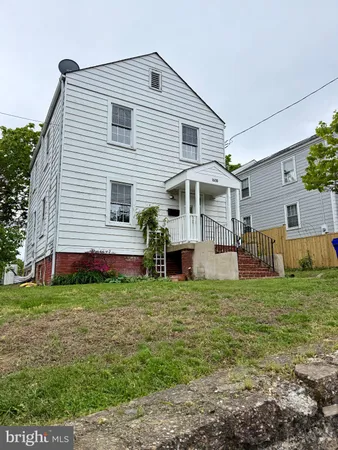 $3,495 | 1608 13th Road South, Arlington, VA 22204