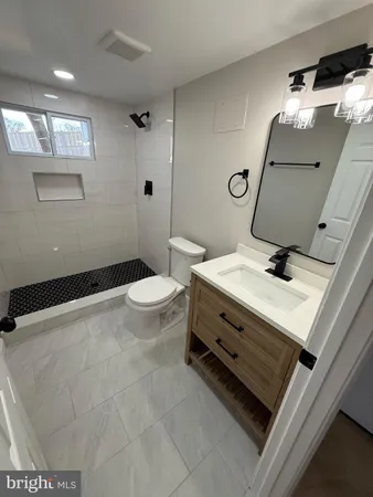 $3,900 | 1608 13th Road South, Arlington, VA 22204