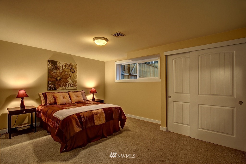18924 107th Avenue Northeast Bothell, WA 98011 - Photo 8 of 18 Gallery Image 8