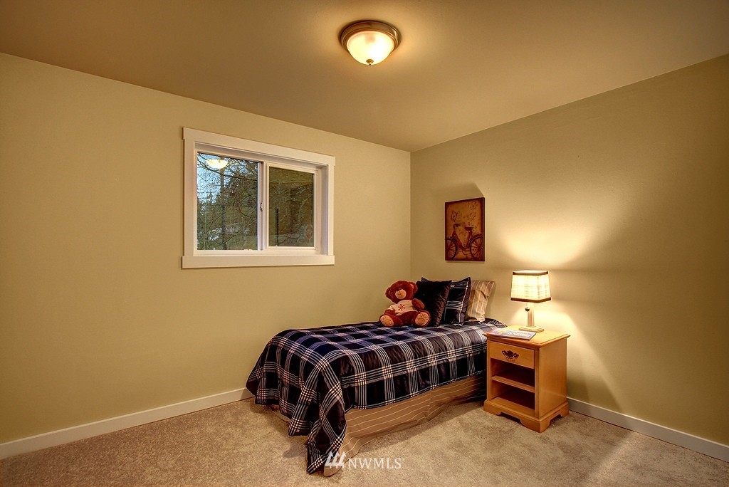 18924 107th Avenue Northeast Bothell, WA 98011 - Photo 10 of 18 Gallery Image 10