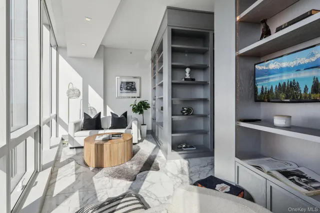 $9,900,000 | 5 Renaissance Square, Unit PH41 ENT, White Plains, NY 10601