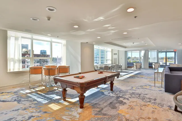 $9,900,000 | 5 Renaissance Square, Unit PH41 ENT, White Plains, NY 10601