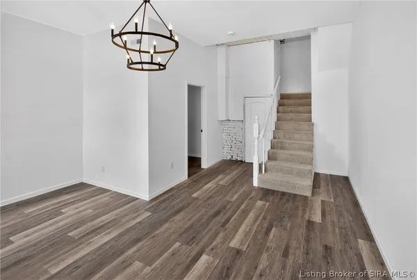 $289,900 | 914 West Main Street, New Albany, IN 47150