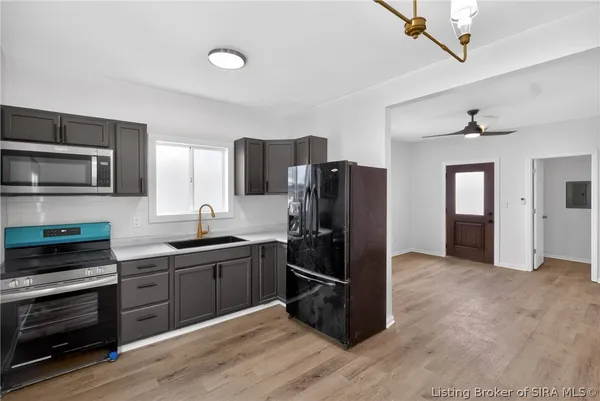 $289,900 | 914 West Main Street, New Albany, IN 47150