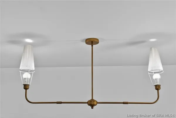 $289,900 | 914 West Main Street, New Albany, IN 47150