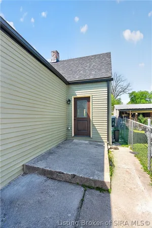 $289,900 | 914 West Main Street, New Albany, IN 47150