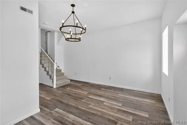 $289,900 | 914 West Main Street, New Albany, IN 47150