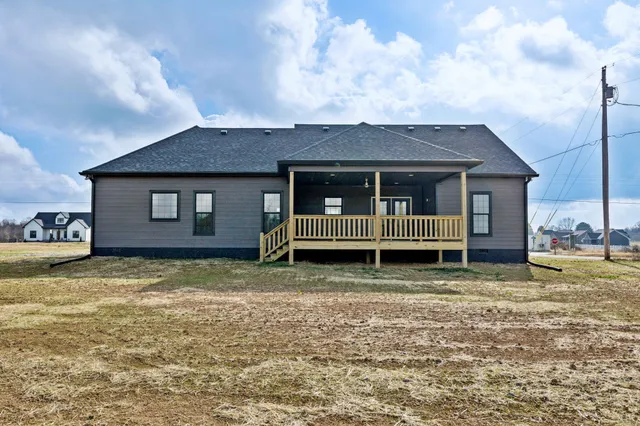 $469,900 | 125 Makinley Drive, Lafayette, TN 37083
