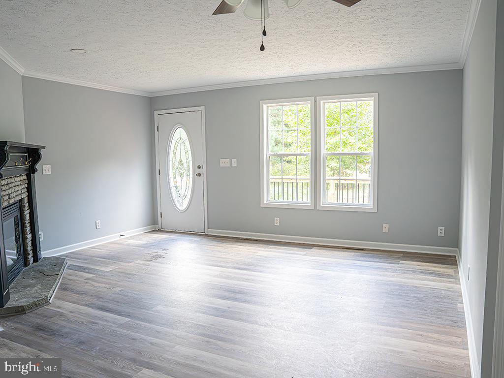 13159 Prim Road King George, VA 22485 - Photo 5 of 48 Gallery Image 5