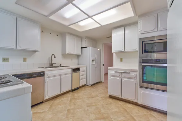 $3,150 | 616 Violeta Drive, Palm Springs, CA 92262