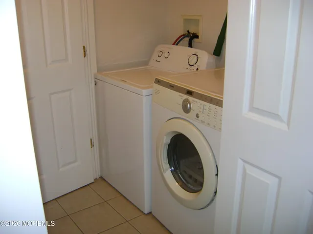 $3,200 | 101 Main Street, Farmingdale, NJ 07727