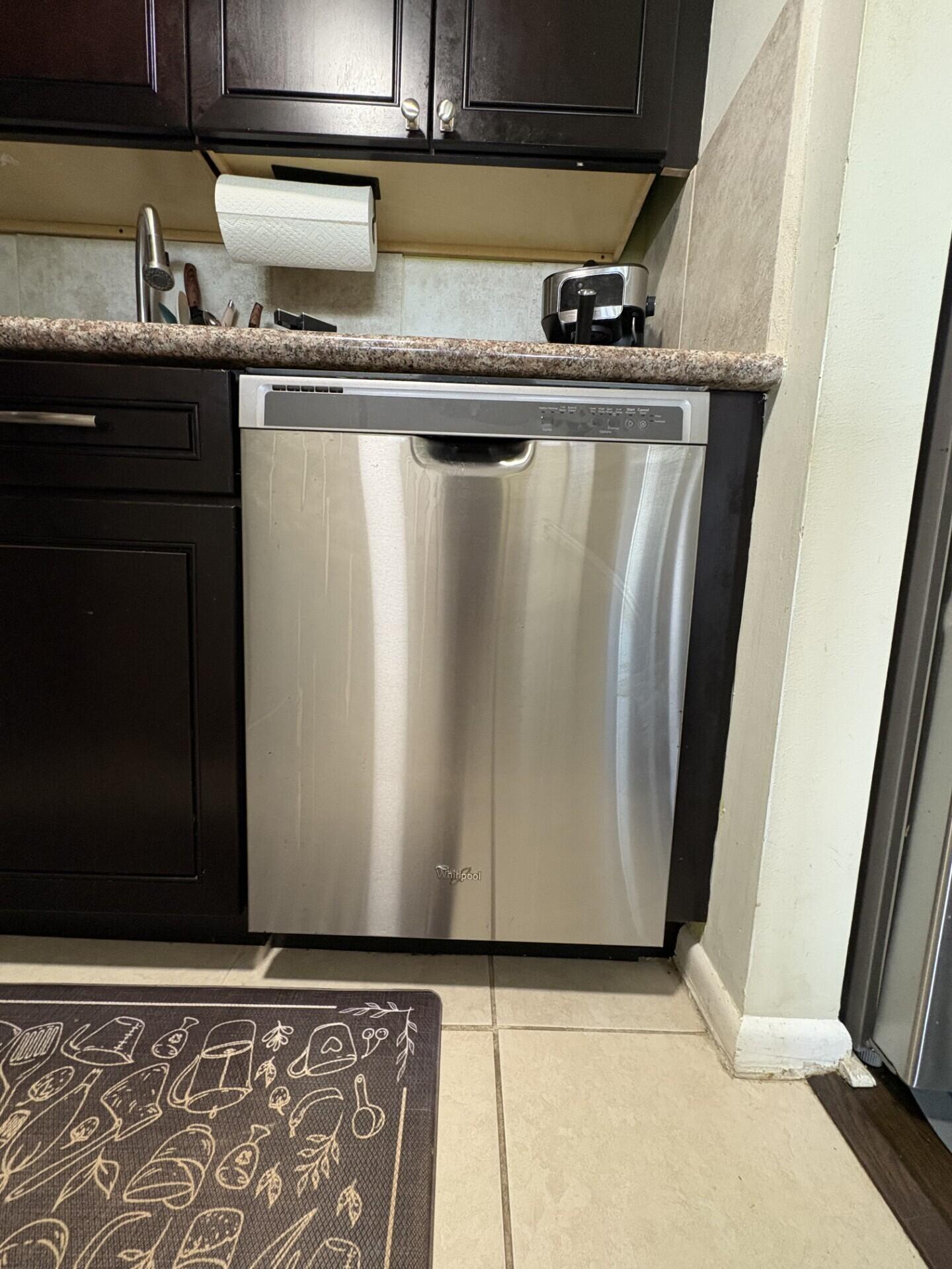 65 Preston F Boca Raton, FL 33434 - Photo 5 of 22 a close view of sink