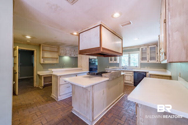 9119 Mosley Road Fairhope, AL 36532 - Photo 28 of 41 Kitchen