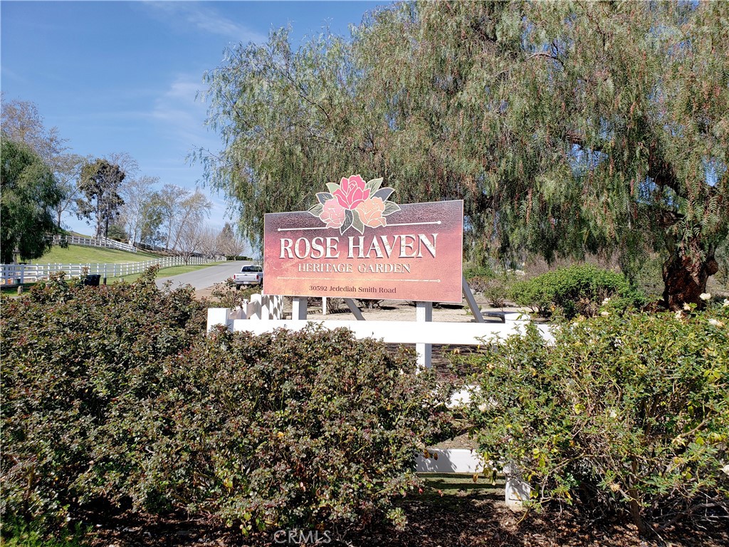 45211 Tioga Street Temecula, CA 92592 - Photo 71 of 78 a sign that is sitting on a brick wall