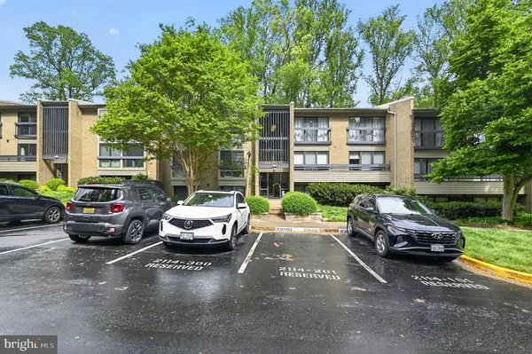 $415,000 | 2114 Green Watch Way, Unit 10/201E, Reston, VA 20191