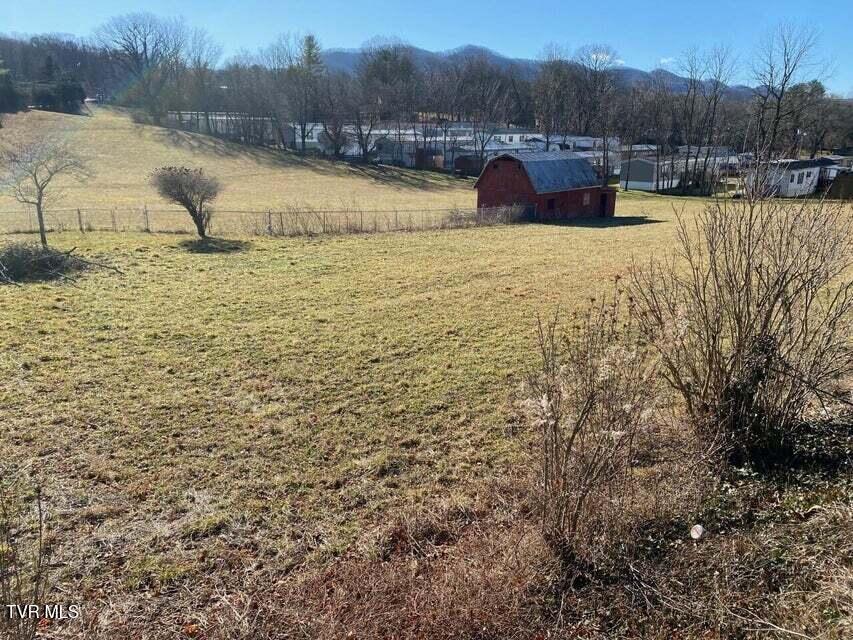 1805 Cherokee Road Johnson City, TN 37604 - Photo 4 of 4 cherokee 4