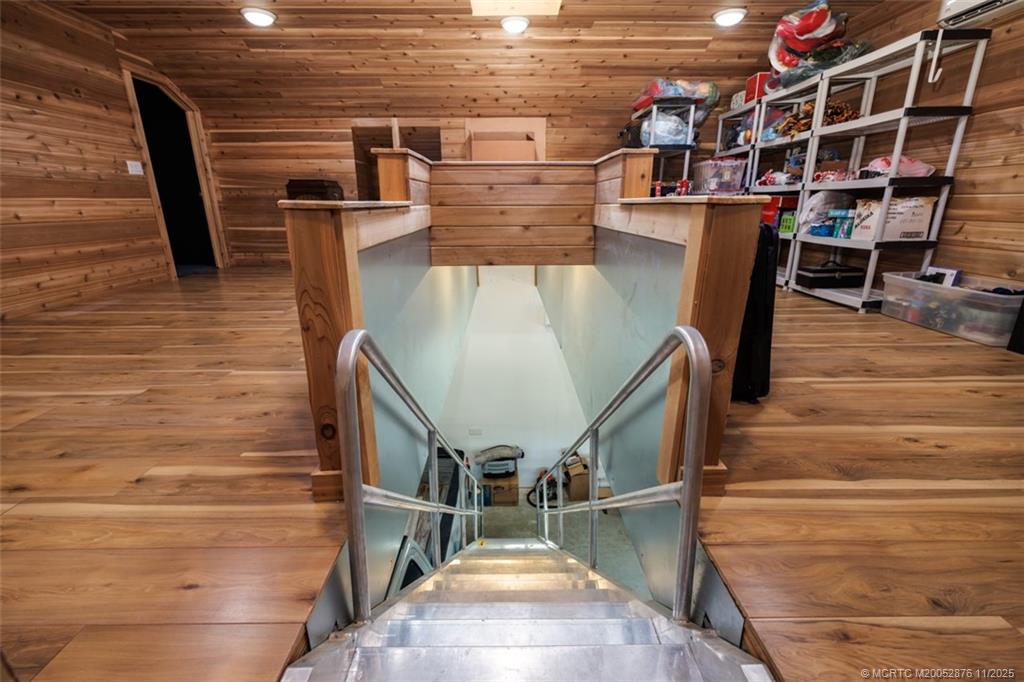 2346 Northwest Fork Road Stuart, FL 34994 - Photo 90 of 100 a view of entryway and hall