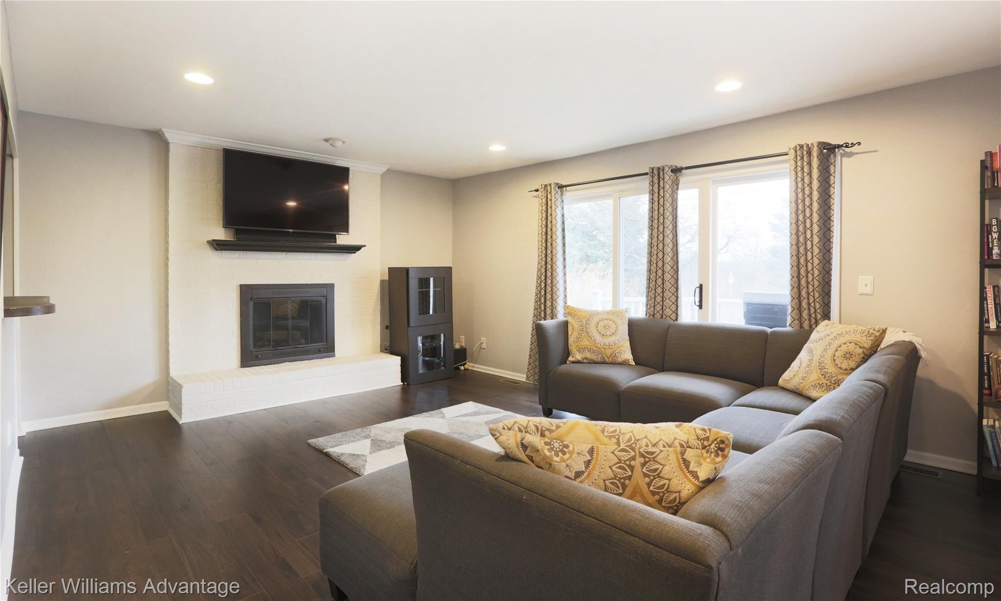 46671 Strathmore Road Plymouth, MI 48170 - Photo 14 of 27 0I0A1159.jpeg