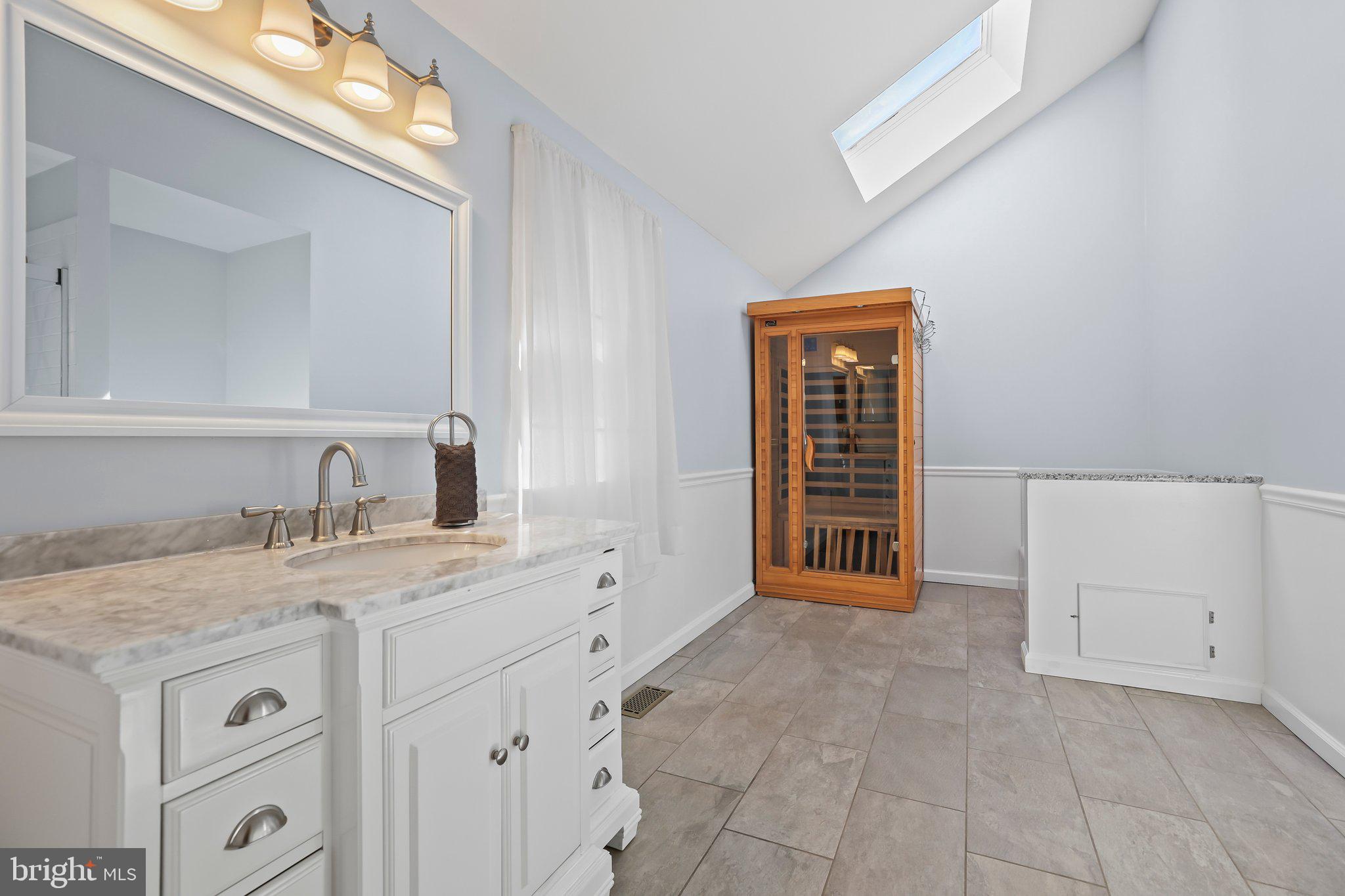 876 Henry Drive Yardley, PA 19067 - Photo 29 of 65 Primary Bathroom