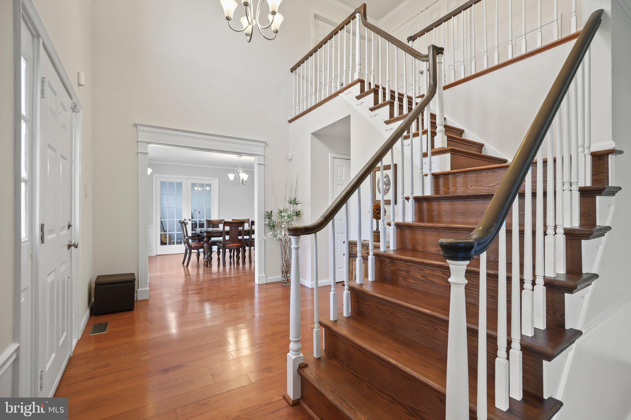 876 Henry Drive Yardley, PA 19067 - Photo 5 of 65 Front Entry