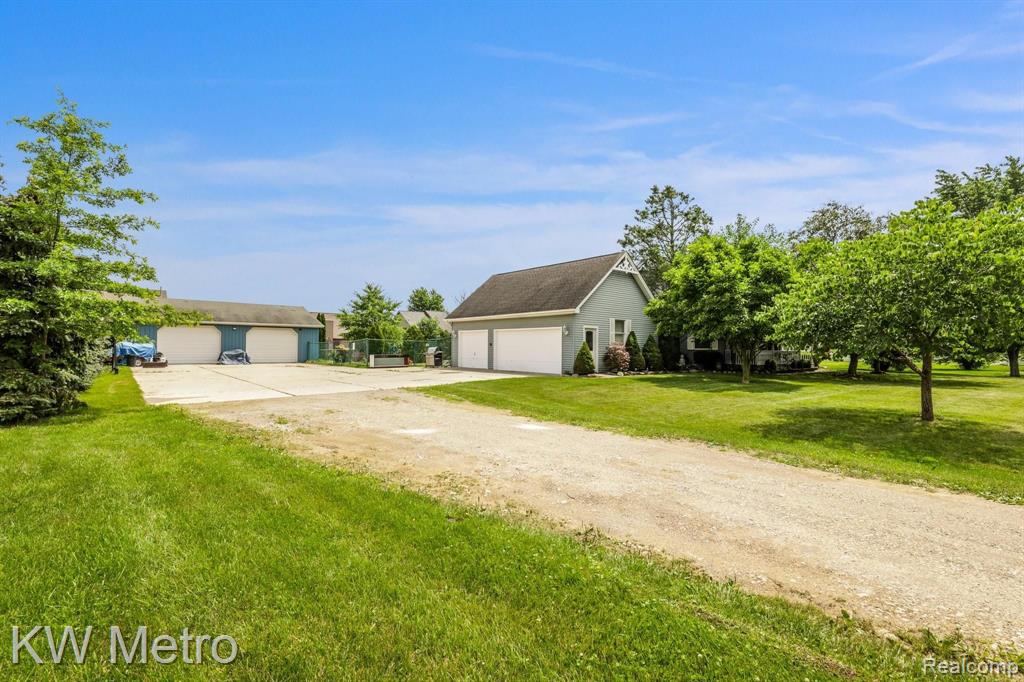 53700 North Foster Road Chesterfield, MI 48051 - Photo 2 of 43