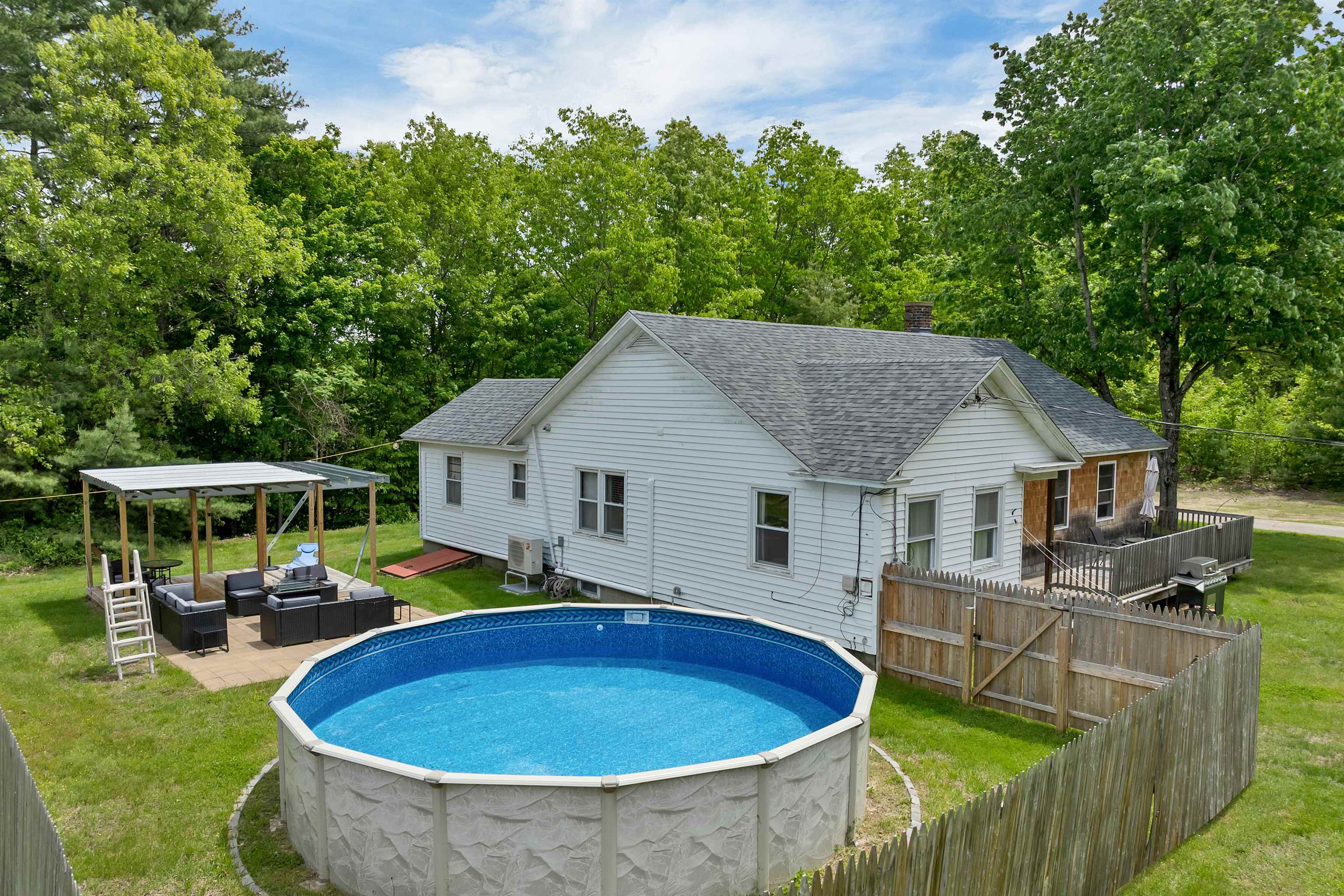 341 Hill Road Franklin, NH 03235 - Photo 5 of 60