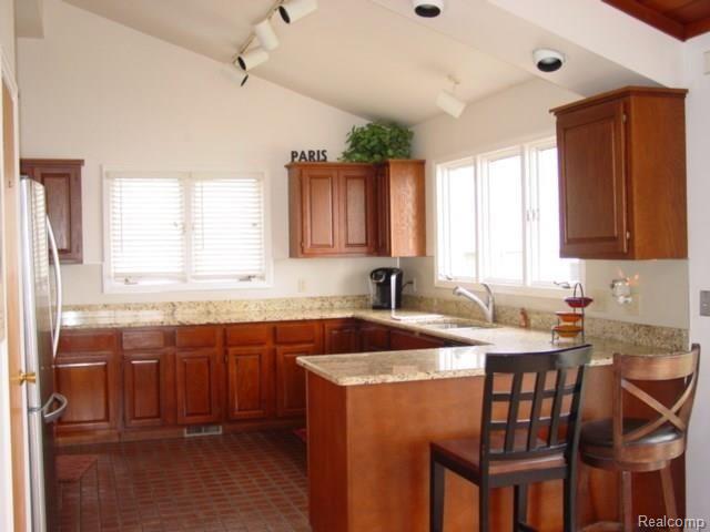12085 Torrey Road Fenton, MI 48430 - Photo 4 of 24 DSC03955.jpg