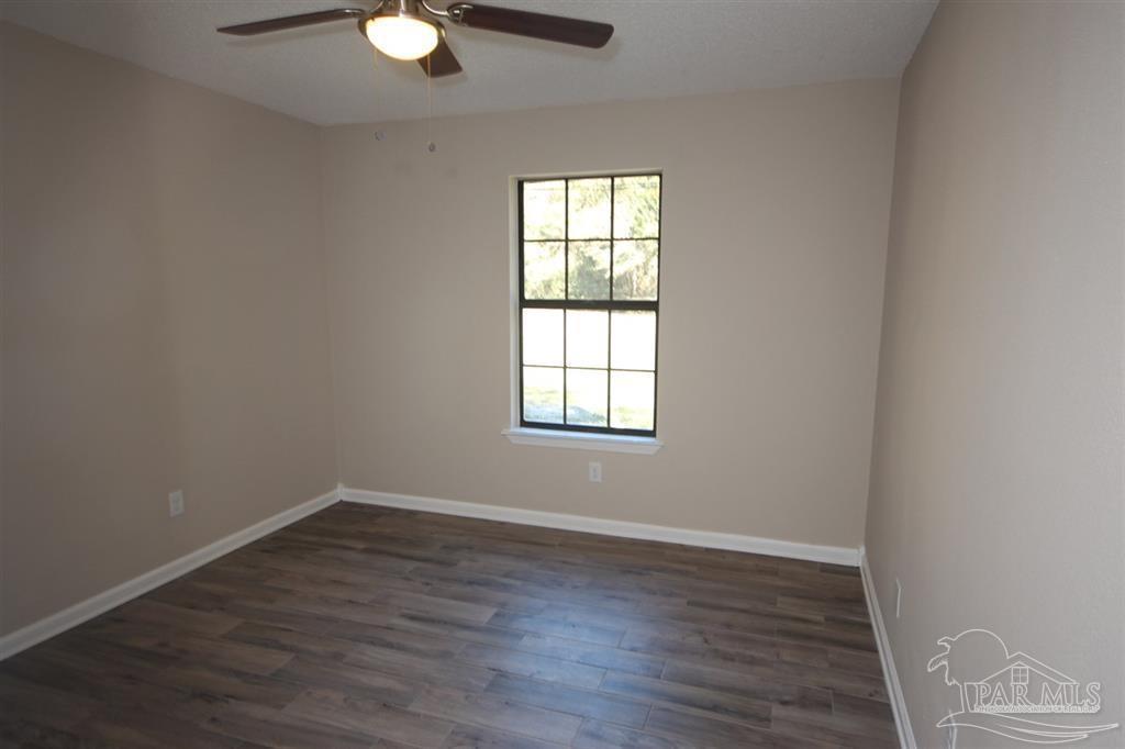 4774 Gregg Avenue Pace, FL 32571 - Photo 10 of 15