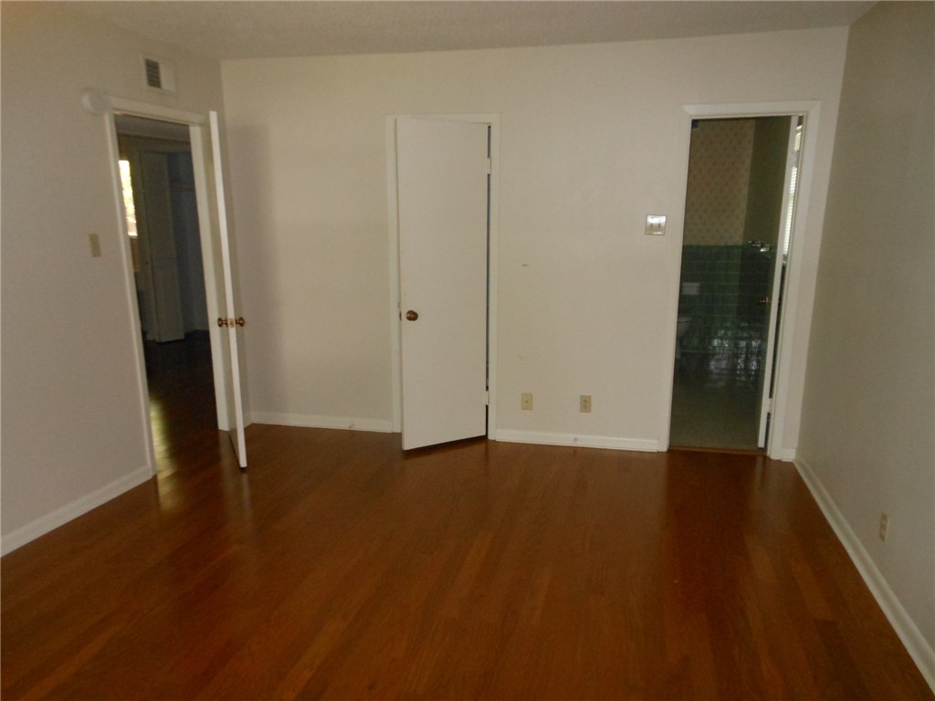2516 Enfield Road, Unit 202 Austin, TX 78703 - Photo 9 of 9