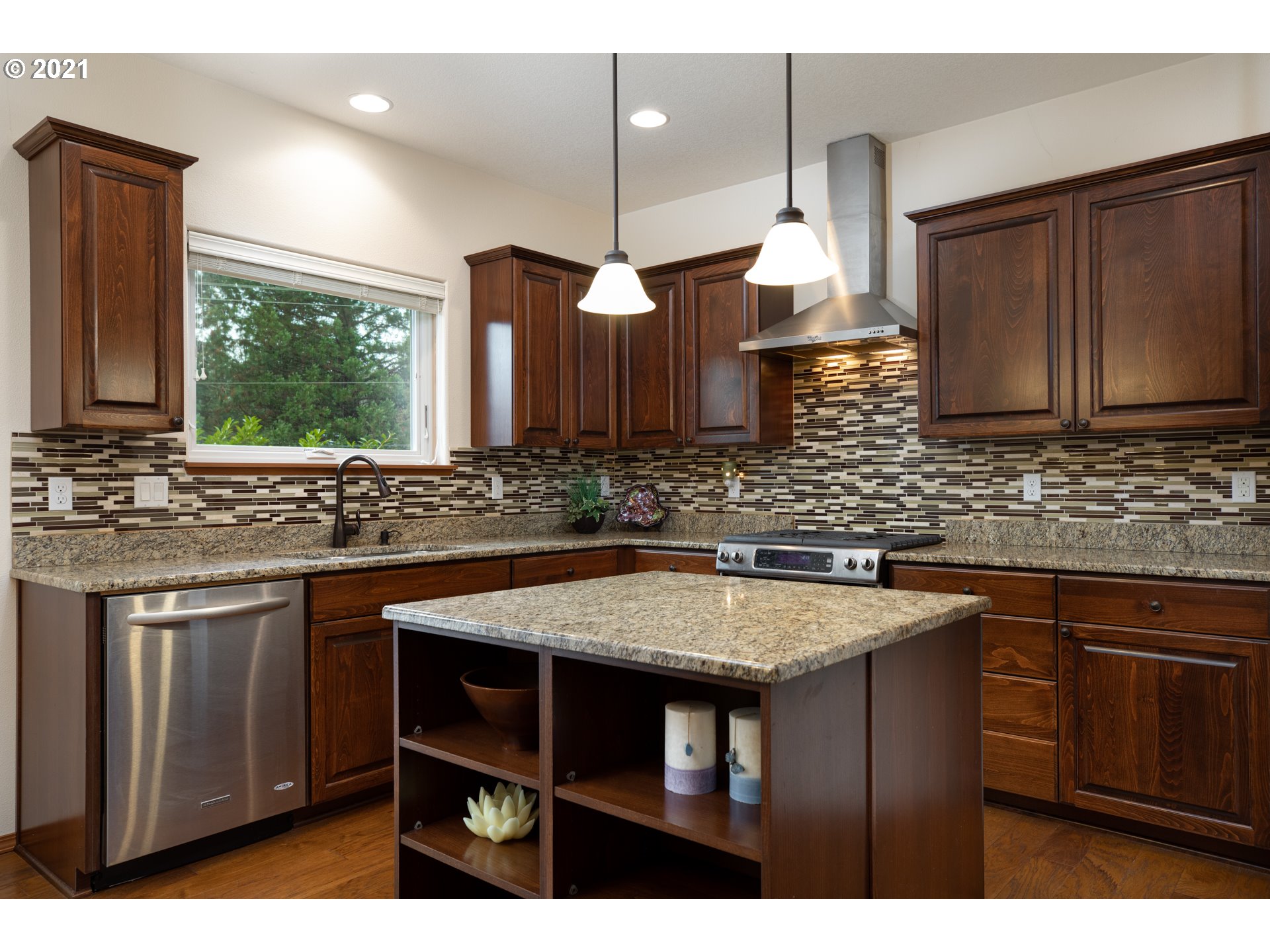 12962 Knaus Road Lake Oswego, OR 97034 - Photo 12 of 32 Kitchen