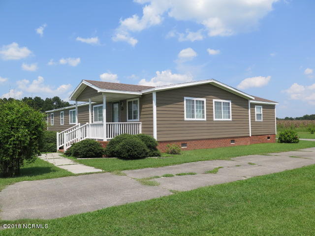 694 Murphy Road Clinton, NC 28328 - Photo 4 of 22 IMG_2707