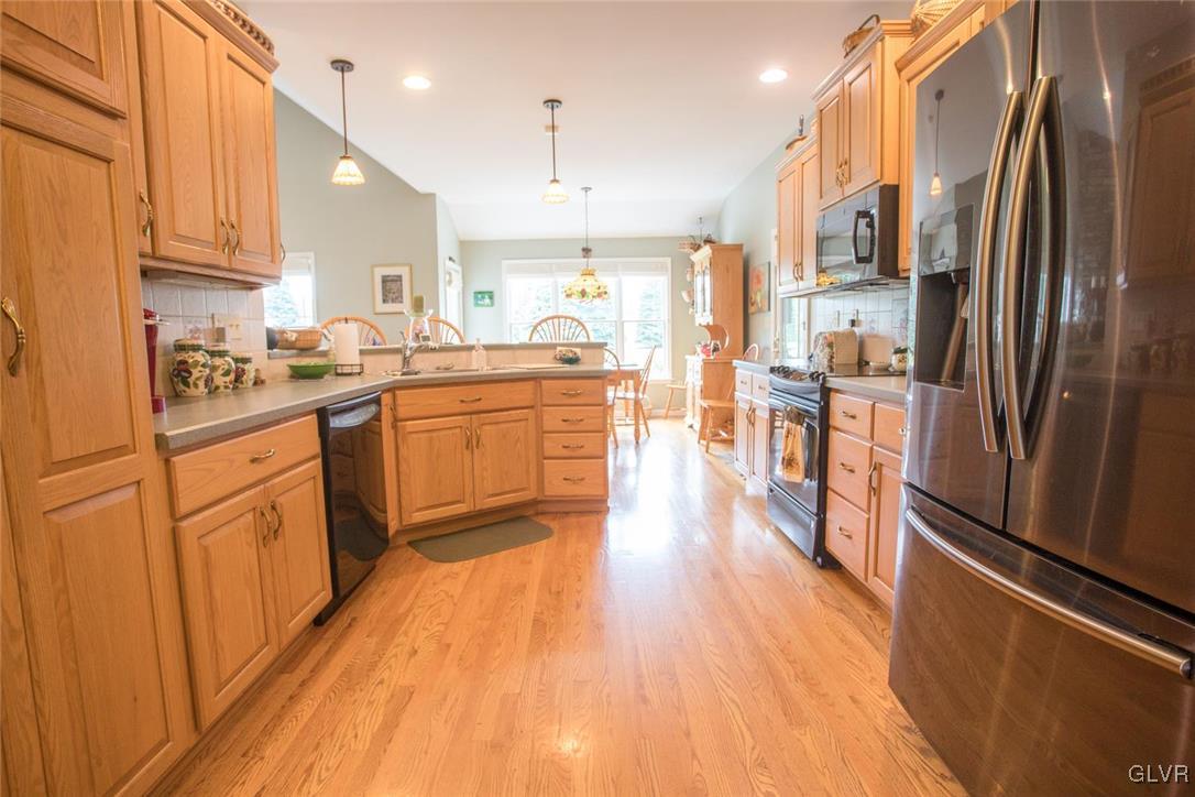 1514 Bushkill Center Road Bath, PA 18014 - Photo 6 of 33