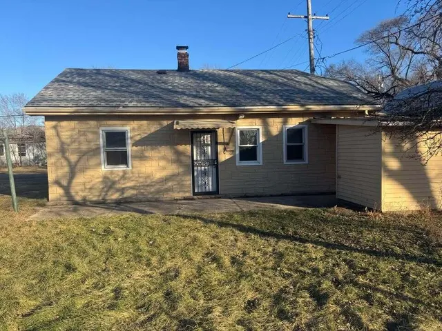 $1,000 | 105 East 39th Avenue, Gary, IN 46409