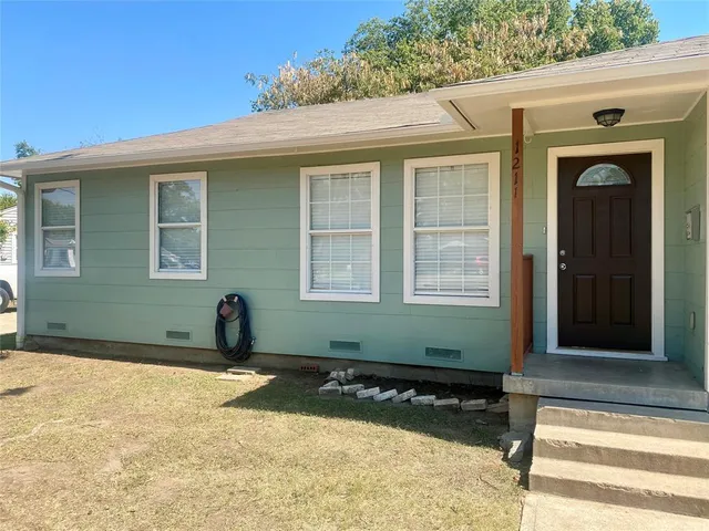 $1,500 | 1211 Stone Drive, Irving, TX 75061