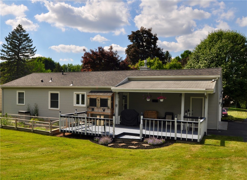 39 Cape Cod Way Henrietta, NY 14623 - Photo 12 of 13