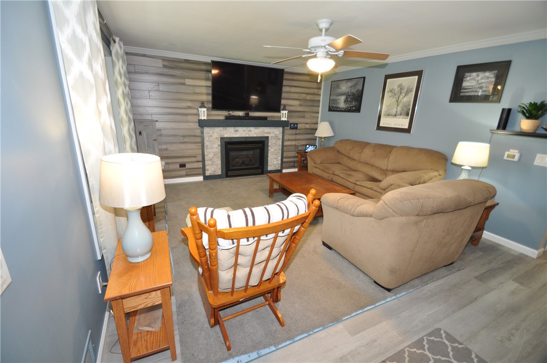 39 Cape Cod Way Henrietta, NY 14623 - Photo 2 of 13