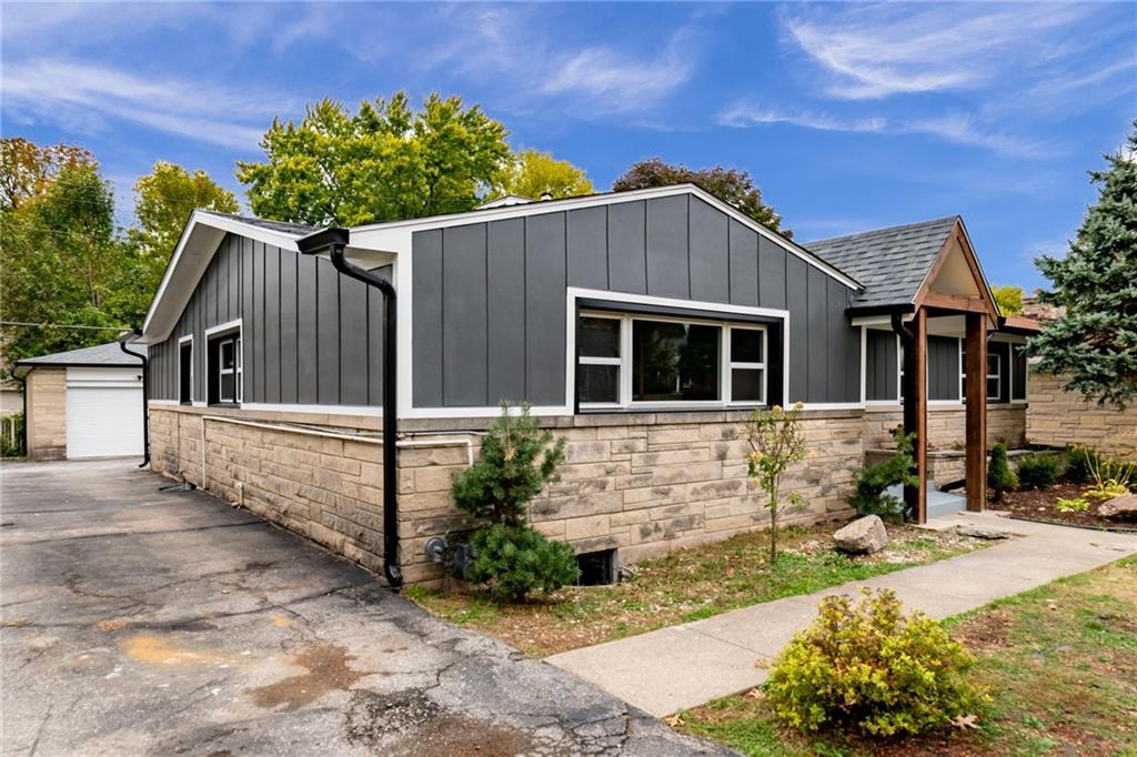 6038 Garver Road Indianapolis, IN 46208 - Photo 3 of 37 Gallery Image 3