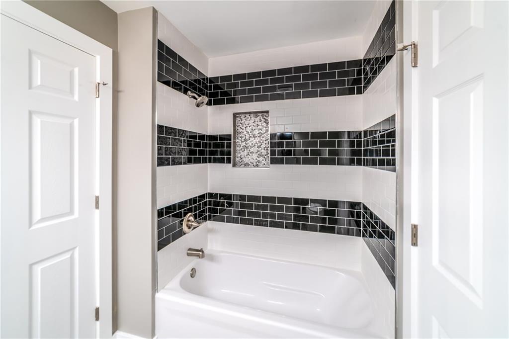 6038 Garver Road Indianapolis, IN 46208 - Photo 23 of 37 Gallery Image 23