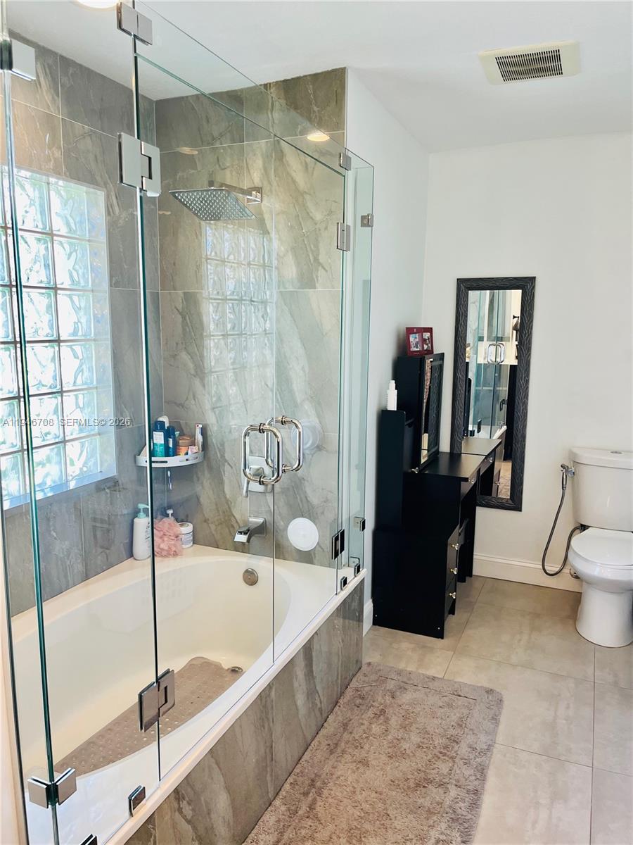 14742 Southwest 176th Terrace Miami, FL 33187 - Photo 18 of 25