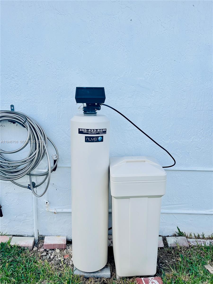 14742 Southwest 176th Terrace Miami, FL 33187 - Photo 25 of 25