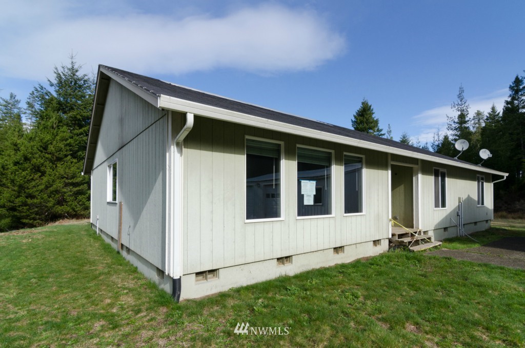 300 Northeast Tee Lake Pines Road Tahuya, WA 98588 - Photo 1 of 25 Gallery Image 1