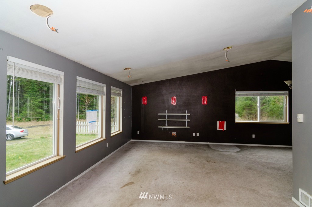 300 Northeast Tee Lake Pines Road Tahuya, WA 98588 - Photo 13 of 25 Gallery Image 13