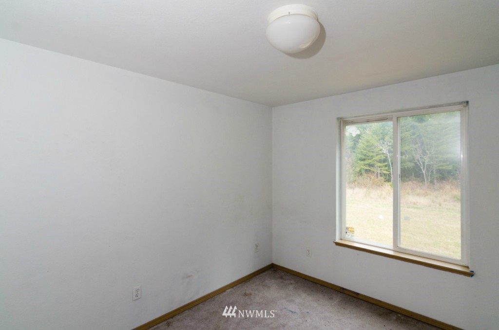 300 Northeast Tee Lake Pines Road Tahuya, WA 98588 - Photo 17 of 25 Gallery Image 17