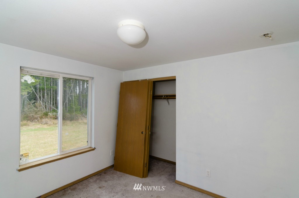 300 Northeast Tee Lake Pines Road Tahuya, WA 98588 - Photo 18 of 25 Gallery Image 18
