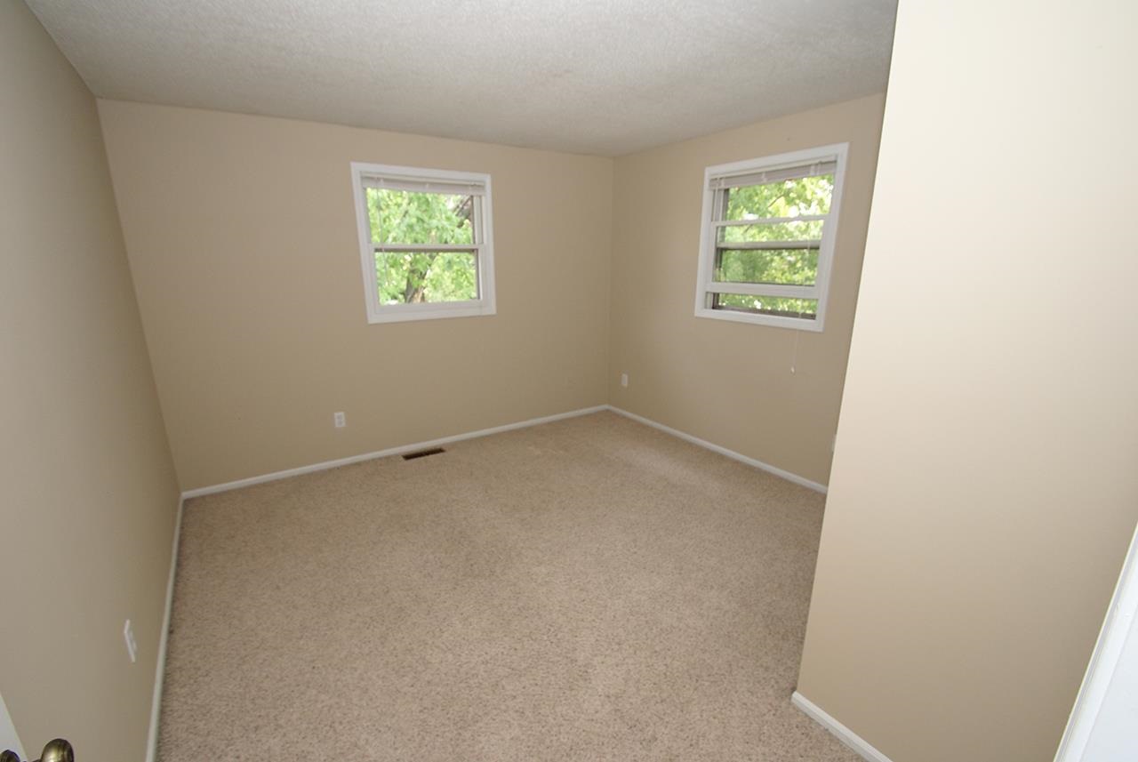 8218 Roxboro Court Fort Wayne, IN 46815 - Photo 18 of 30 Gallery Image 18